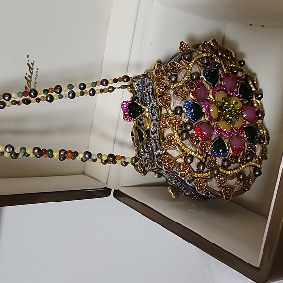 EDIDI 💯 AUTHENTHIC VINTAGE EVENING BAG MULTI COLOR CRYSTALS PRE-OWNED NWT - Picture 2 of 16